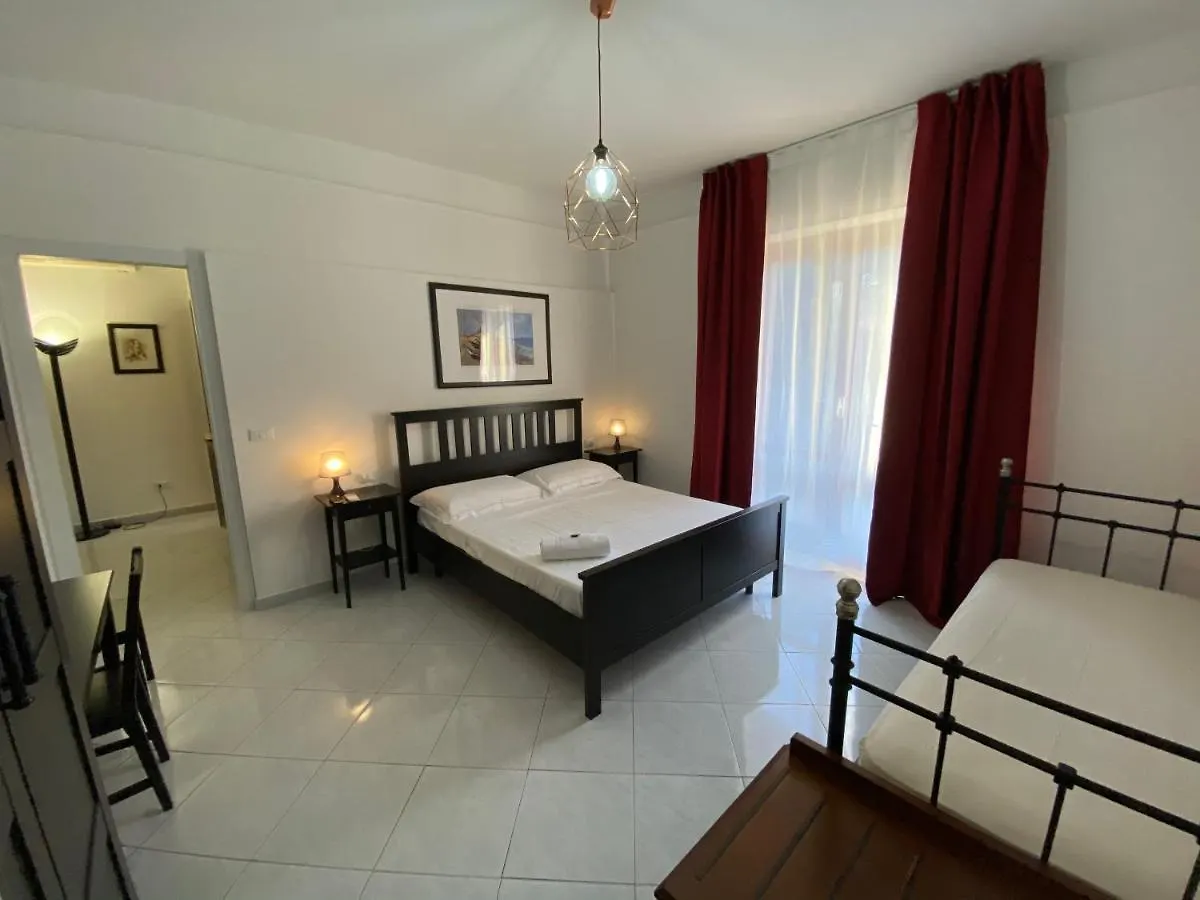 Villa Leucatia Sant'Agata Li Battiati Italië
