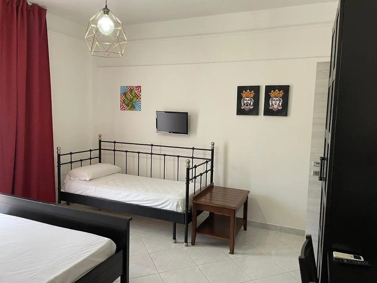 Villa Leucatia Sant'Agata Li Battiati Bed & Breakfast