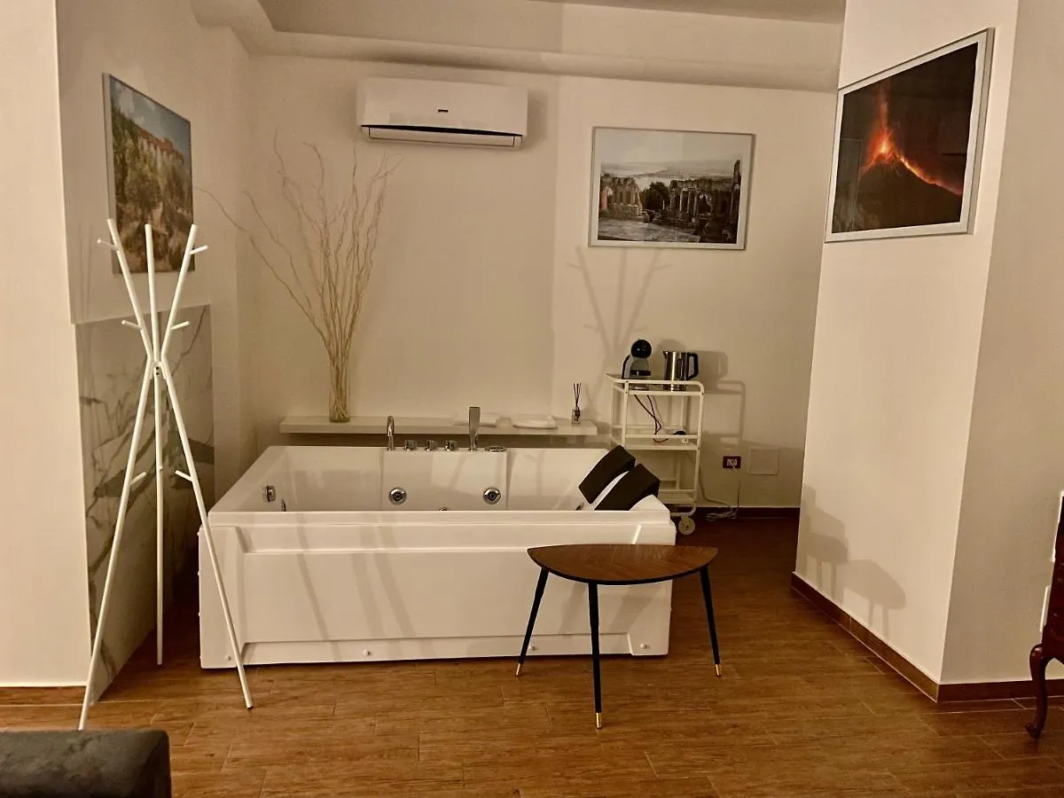 Villa Leucatia Sant'Agata Li Battiati Bed & Breakfast